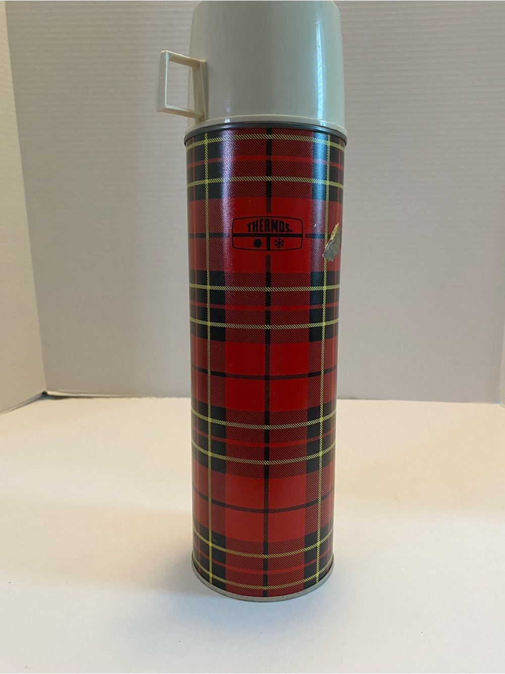Vintage 1973 King-Seely No. 2442 Red Plaid Thermos Bottle / W Lid & Cup READ